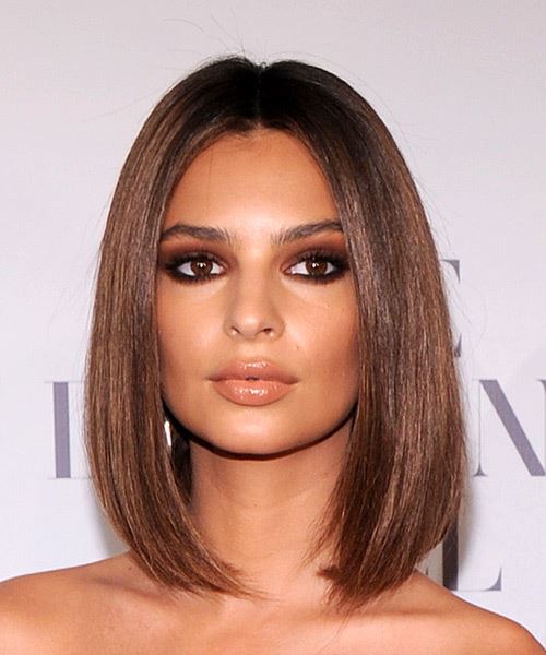 Emily Ratajkowski Medium Straight Chestnut Brunette Bob Haircut with Medium Hair Texture