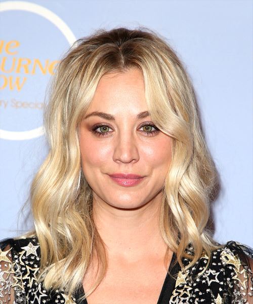 Kaley Cuoco Medium Wavy   Light Blonde