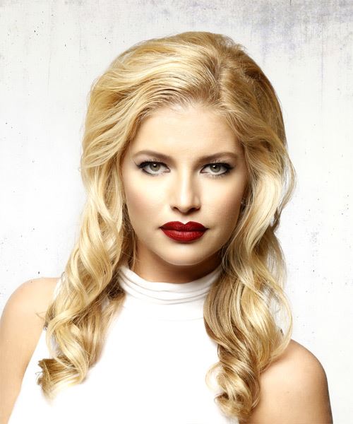  Long Wavy Casual Hairstyle - Light Blonde