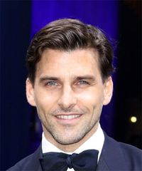 Johannes Huebl Hairstyles