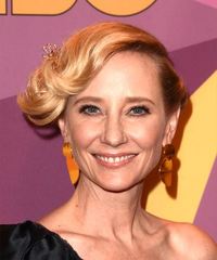 Anne Heche Hairstyles