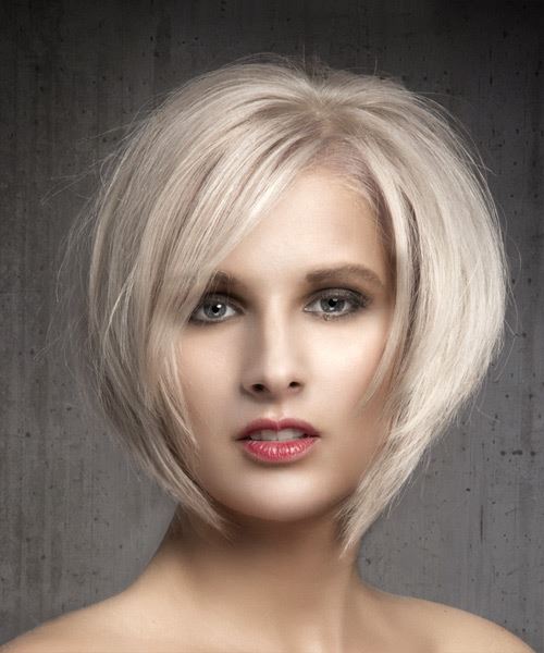 12 Visible Layers on a Short Blonde Bob for 2024 1