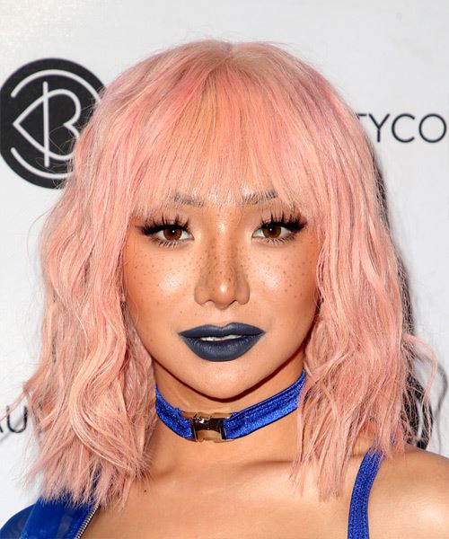 Nikita Dragun Medium Wavy   Pink  Bob  with Layered Bangs