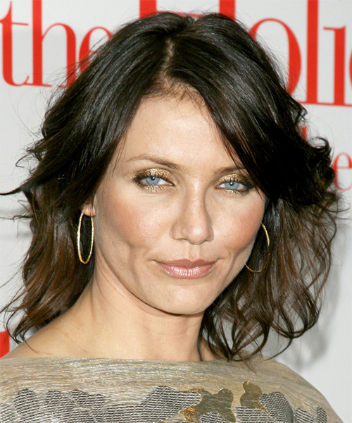 Cameron Diaz Medium Wavy   Dark Brunette