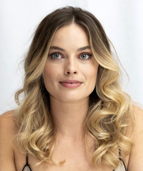 Margot Robbie Long Wavy    Brunette and  Blonde Two-Tone   Hairstyle with Layered Bangs