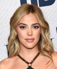 Sistine Stallone Hairstyles