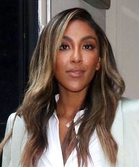 Tayshia Adams Hairstyles