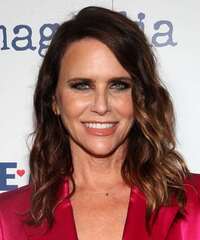 Amy Landecker Hairstyles