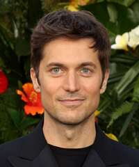 Lucas Bravo Hairstyles