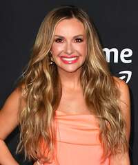 Carly Pearce Hairstyles