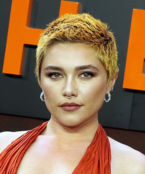 Florence Pugh Short Golden Blonde Hairstyle - side view