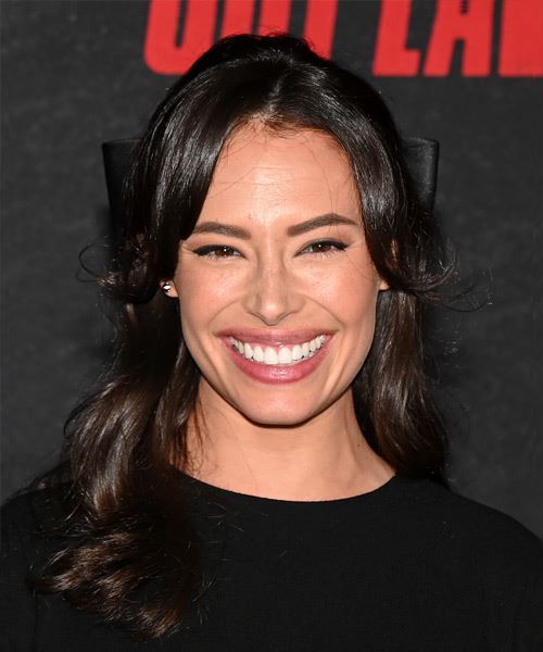 Chloe Bridges Long Wavy Hairstyle With Curtain Bangs - side view