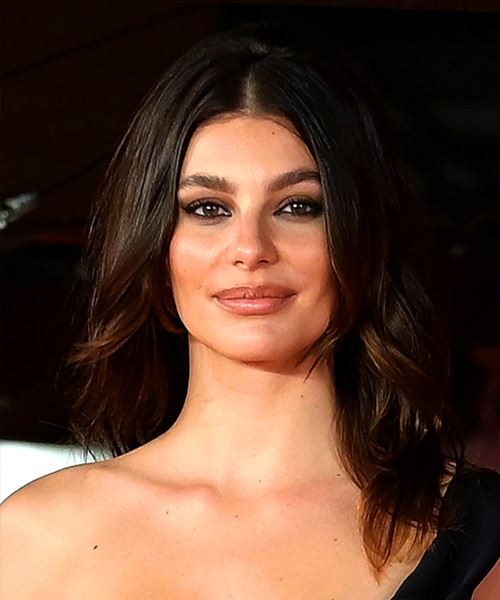 Camila Morrone Long Hairstyle With Subtle Waves