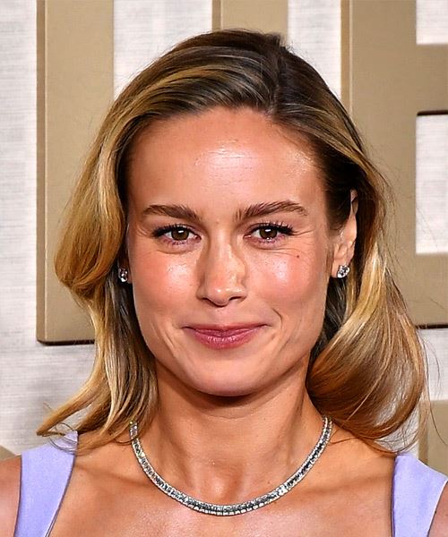 Brie Larson Blonde Hairstyle With Subtle Waves