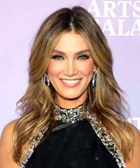 Delta Goodrem Hairstyles
