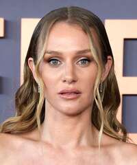 Elizabeth Gilpin Hairstyles