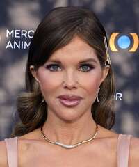 Donna D'Errico Hairstyles