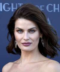 Isabeli Fontana Hairstyles