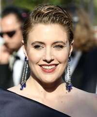 Greta Gerwig Hairstyles