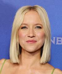 Jessy Schram Hairstyles