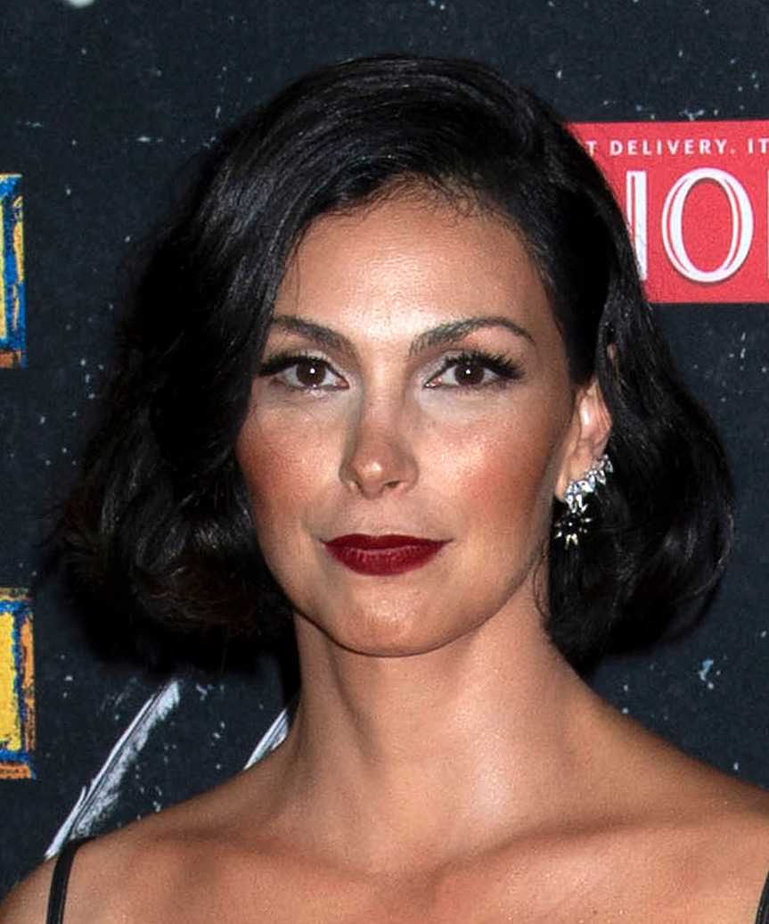 Morena Baccarin Bob Hairstyle With Curled Ends