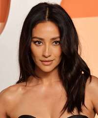 Shay Mitchell Hairstyles