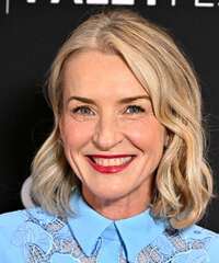 Ever Carradine Hairstyles