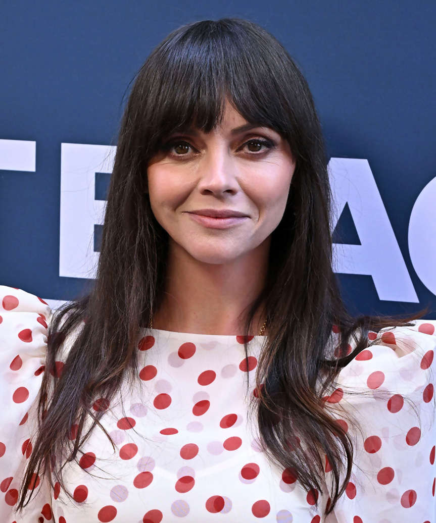 Christina Ricci Long Easy-Going Hairstyle With Classic Bangs