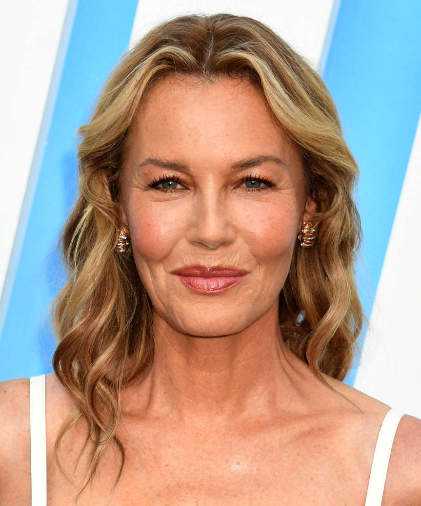 Connie Nielsen Natural Flowing Hairstyle With Curls