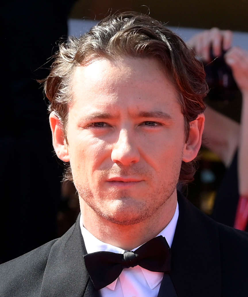 Lewis Pullman Medium-Length Hairstyle With Natural Waves