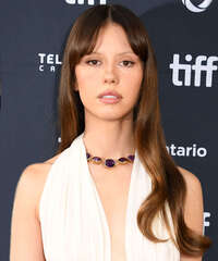 Mia Goth Hairstyles
