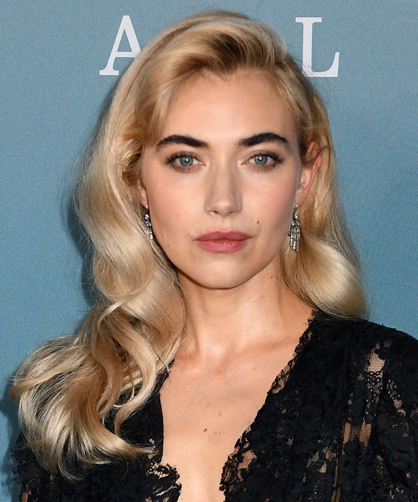 Imogen Poots Side Parted Hairstyle With Large Waves