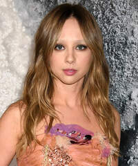 Anna Lore Hairstyles