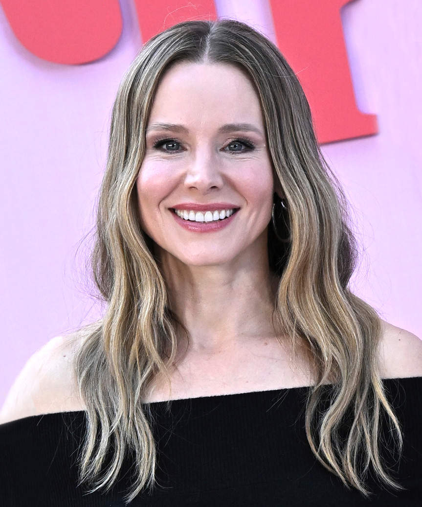 Kristen Bell Long Elegant Hairstyle With Waves