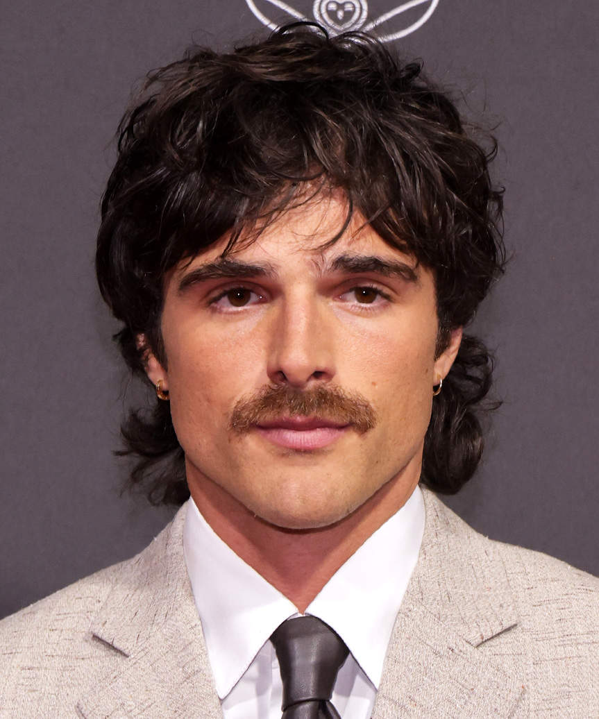Jacob Elordi Mullet Hairstyle With Subtle Waves