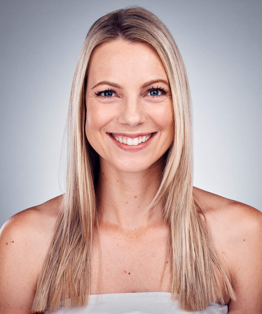 Classic Face-Framing Sleek Hairstyle