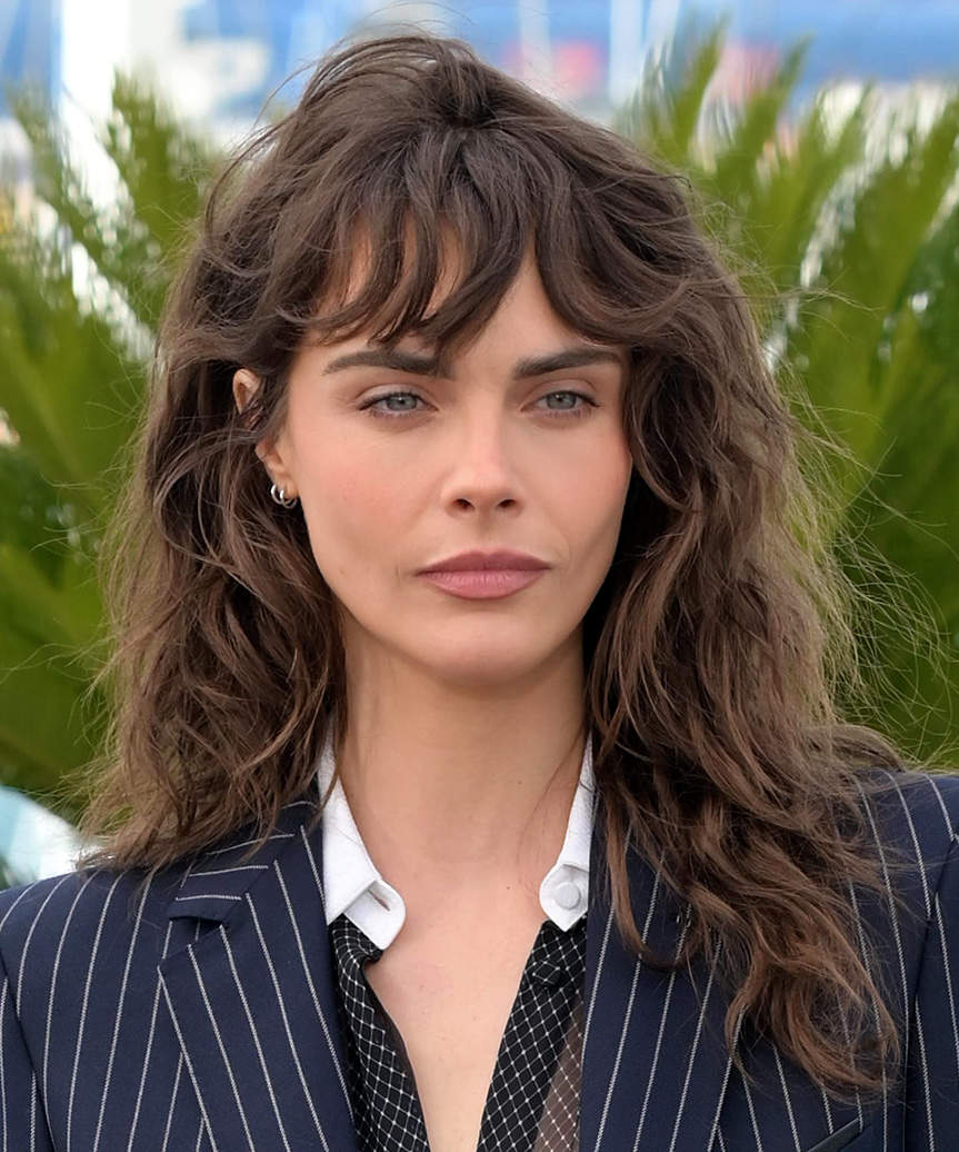 Cara Delevingne Long Shag Hairstyle With Curtain Bangs 