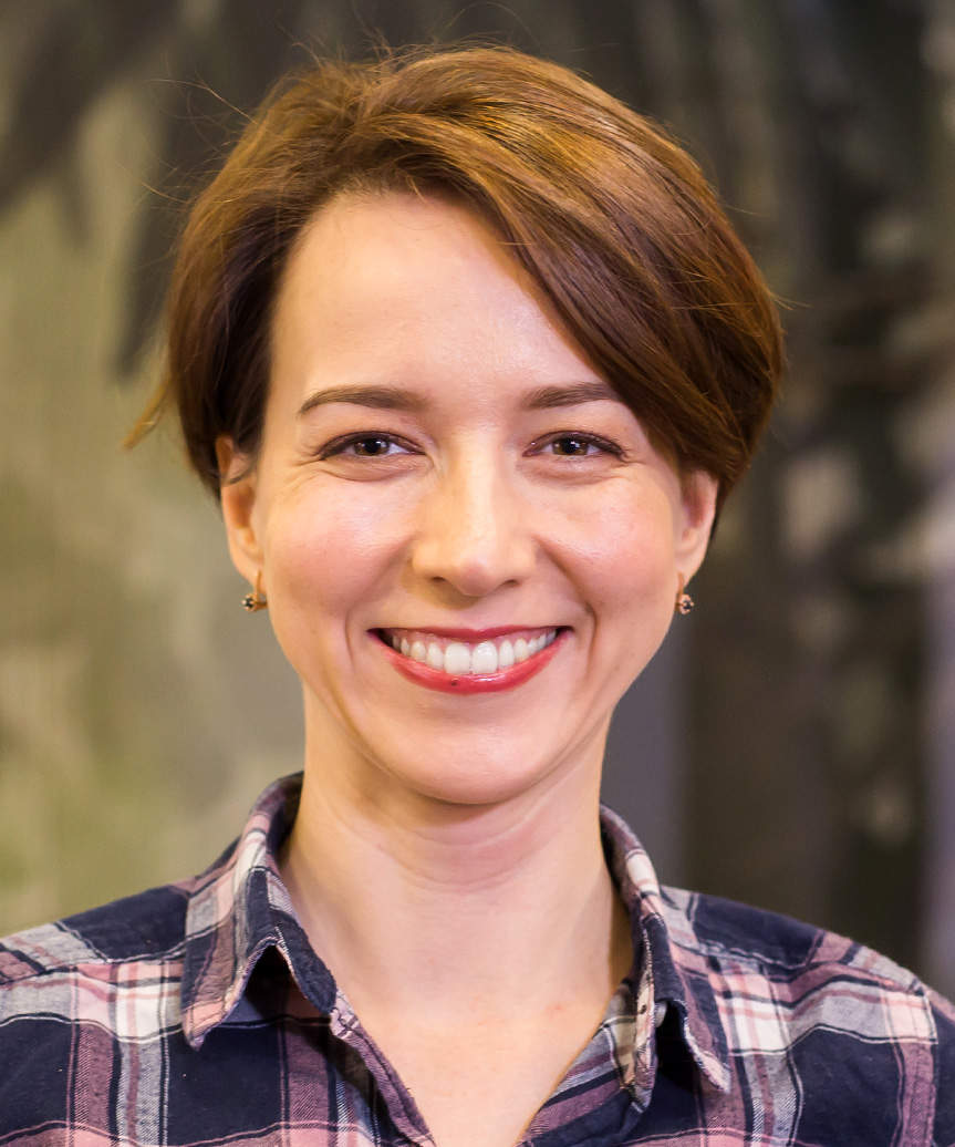 Classic Side-Parted Pixie Cut