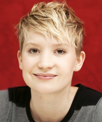 Mia Wasikowska Hairstyles