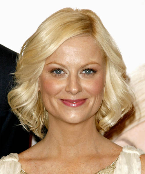 Amy Poehler Medium Wavy Hairstyle 