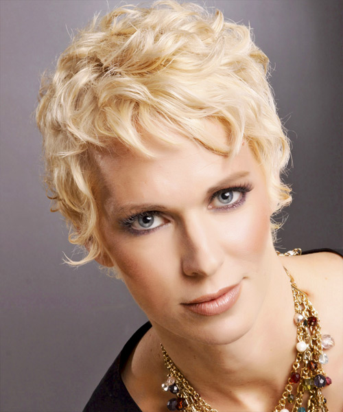 Short Light Blonde Hairstyle With Texture And Waves