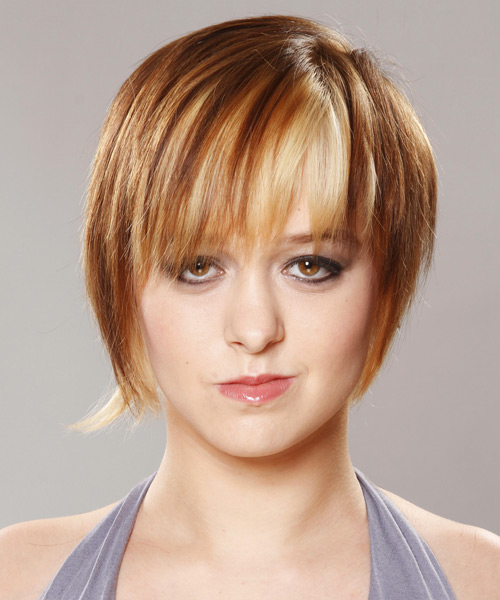 Short Wispy Hairstyle With Highlights And Razor-Cut Bangs