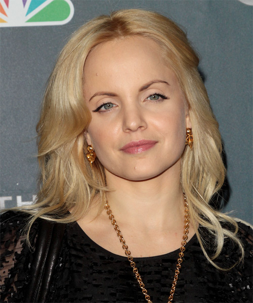 Mena Suvari Long Straight Light Blonde Hairstyle