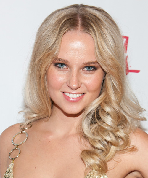 Genevieve Morton Long Curly   Light Blonde   Hairstyle