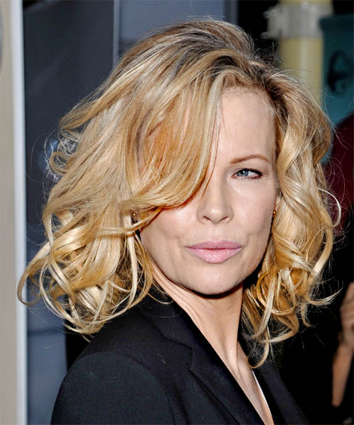 Kim Basinger Medium Wavy   Light Golden Blonde     with Light Blonde Highlights