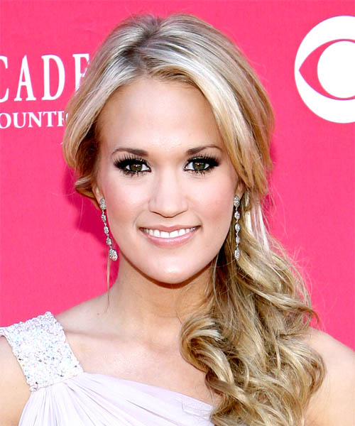 Carrie Underwood  Long Curly    Champagne Blonde  Half Up Half Down Hairstyle   with Light Blonde Highlights