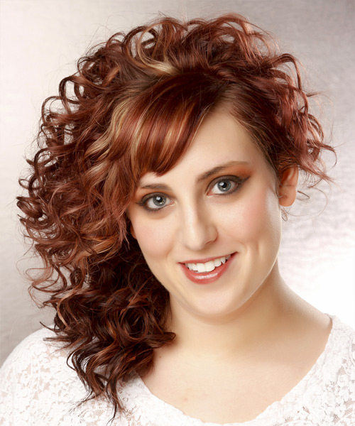 Medium Curly Red Hairstyle with Side Swept Bangs and Light Blonde Highlights