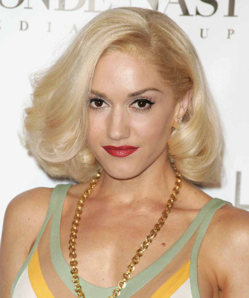 Gwen Stefani Medium Straight   Light Blonde   Hairstyle