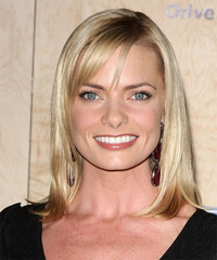 Jamie Pressly Hairstyles