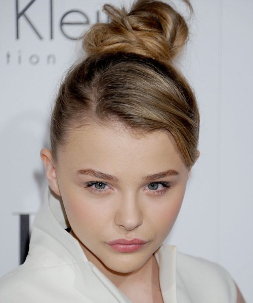 Grace Moretz Updo hairstyle with Tidy Top Knot